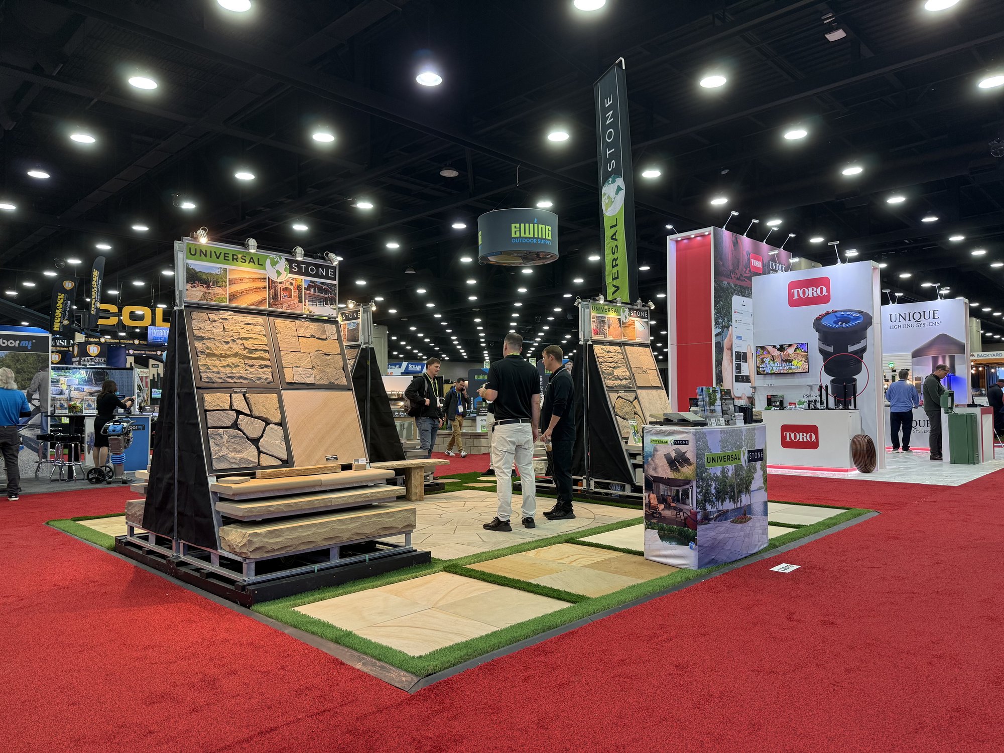 USI booth — hardscape products